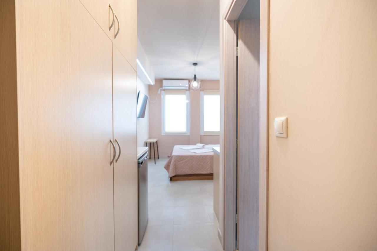 Monastiraki Metro St Studio For 2 Persons Atenas Exterior foto